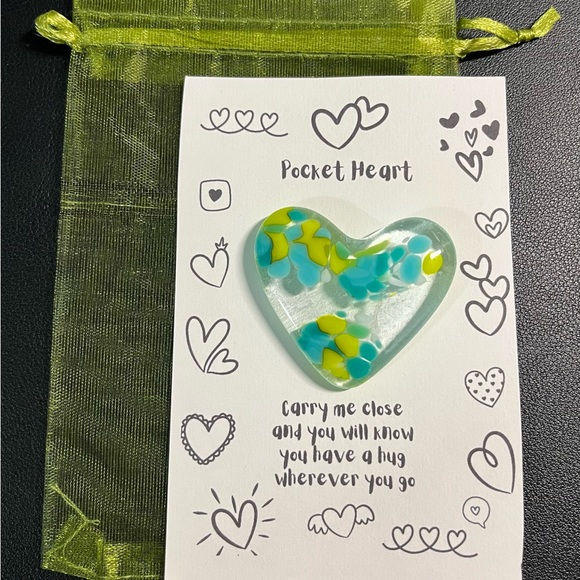 Handmade Fused Class Pocket Heart. Measures 2 x 2 Inches. Pick 1 of 4 listed - Picture 7 of 8